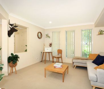 LARGE, SPACIOUS, IMMACULATE FAMILY HOME!!! - Photo 1