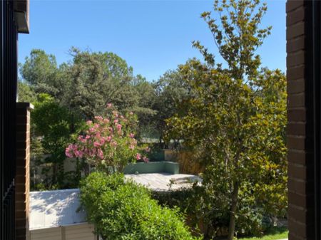 Piso de alquiler en Paseo de Los Parques, 7, Encinar de los Reyes - Photo 5