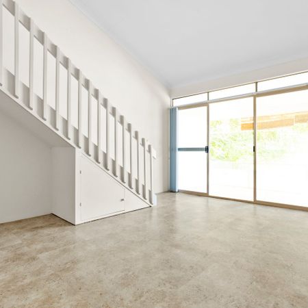 Unique loft style apartment - Photo 4