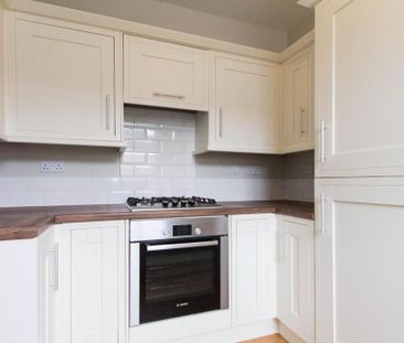 2 bedroom end of terrace house to rent - Photo 6