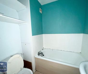 Location Appartement 2 pièces 30m² MONT ST AIGNAN 76130 - Photo 3