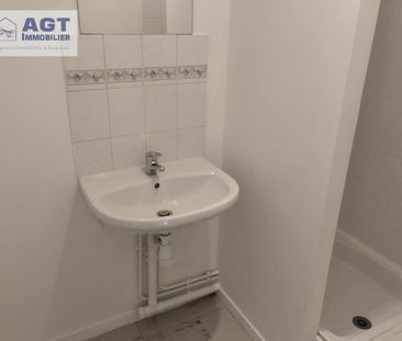 Location Appartement 2 pièces 49m² BEAUVAIS 60000 - Photo 3