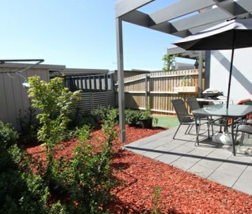 Fantastic 3 Bedroom Home - Photo 5