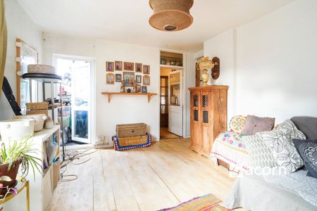 Denmark Road, London, SE5 - Photo 2