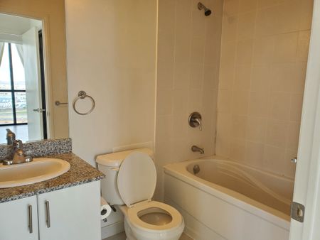 For Lease - 2900 Highway 7 Avenue Unit# 1309, Vaughan, Ontario - Photo 4