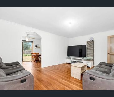BEAUTIFULLY RENOVATED FAMILY HOME IN A CONVENIENT LOCATION! - Photo 2