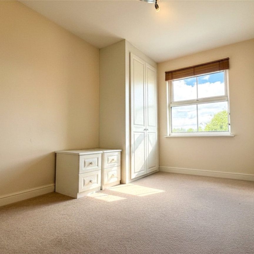 Parrs Wood Road, Didsbury, Manchester, M20 6FT - Photo 1