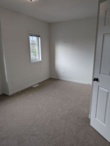 For Lease - 931 Glasgow Street Unit# 35B, Kitchener, Ontario - Photo 2