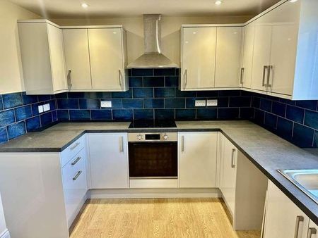 Westfield Road, Frome, BA11 - Photo 5