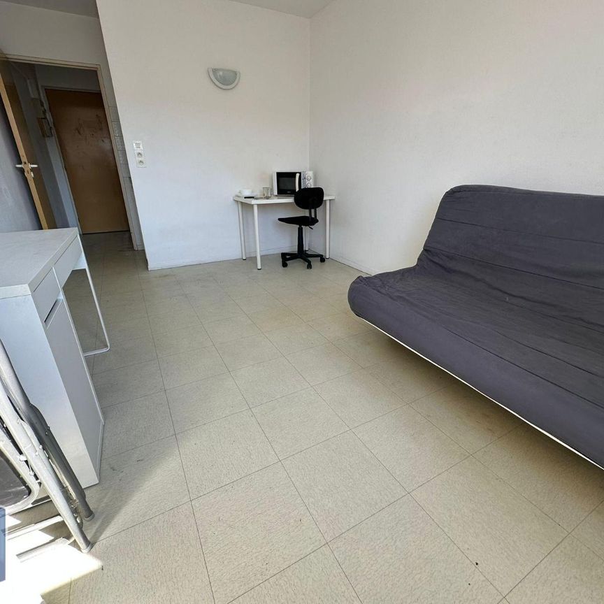 Location Appartement 1 pièce 19m² AVIGNON 84000 - Photo 1