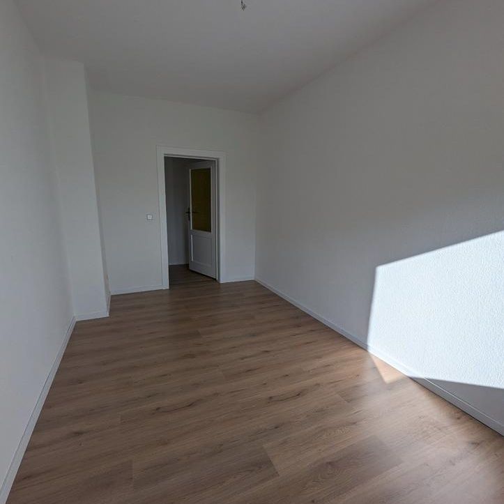 ++SCHICKE 3-R. WHG+M. BALKON+DUSCHBAD M. FENSTER+!!+++ - Foto 1