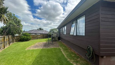 3-Bedroom Home - Available 29 December 2025 - Photo 2