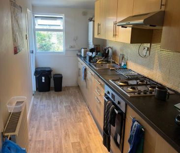 4 bedroom house to rent - Photo 4