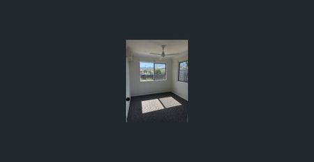 APPROVED APPLICATION - Freshly Updated – Move-In Ready - Photo 3