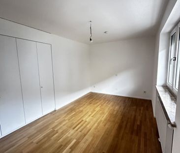 Stilvoll renovierte 3 Zimmerwohnung mit Balkon- Erstbezug nach Reno... - Foto 4