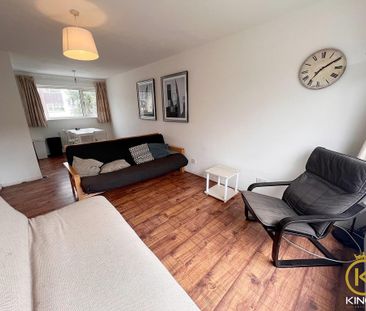 4 bedroom semi-detached house to rent - Photo 1