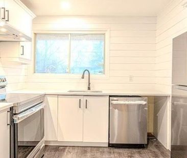 For Lease - 18 Majestic Drive Unit# A, South of Baseline to Knoxdal... - Photo 2