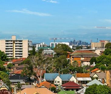 Modern 2-Bedroom Apartment in the Heart of Parramatta - Photo 6