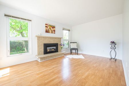 For Lease - 96 Port Royal Trail, Toronto, Ontario - Photo 2