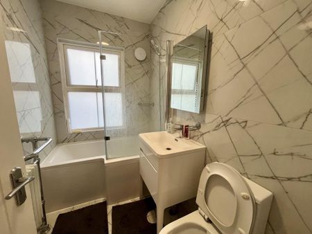 House share to rent - Photo 3