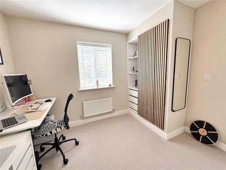 3 bedroom detached house to rent - Photo 3