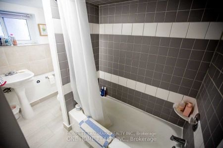 For Lease - 245 Sammon Avenue, Toronto, Ontario - Photo 4