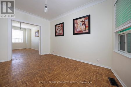 #Main - 246 Niagara Street – Toronto C01, Ontario - Photo 5