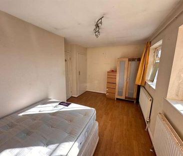 Lime Grove, Hayes, UB3 - Photo 1