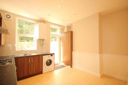 2 bedroom terraced house to rent - Photo 5