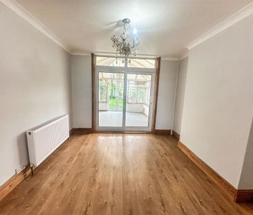 3 bedroom detached house to rent - Photo 2