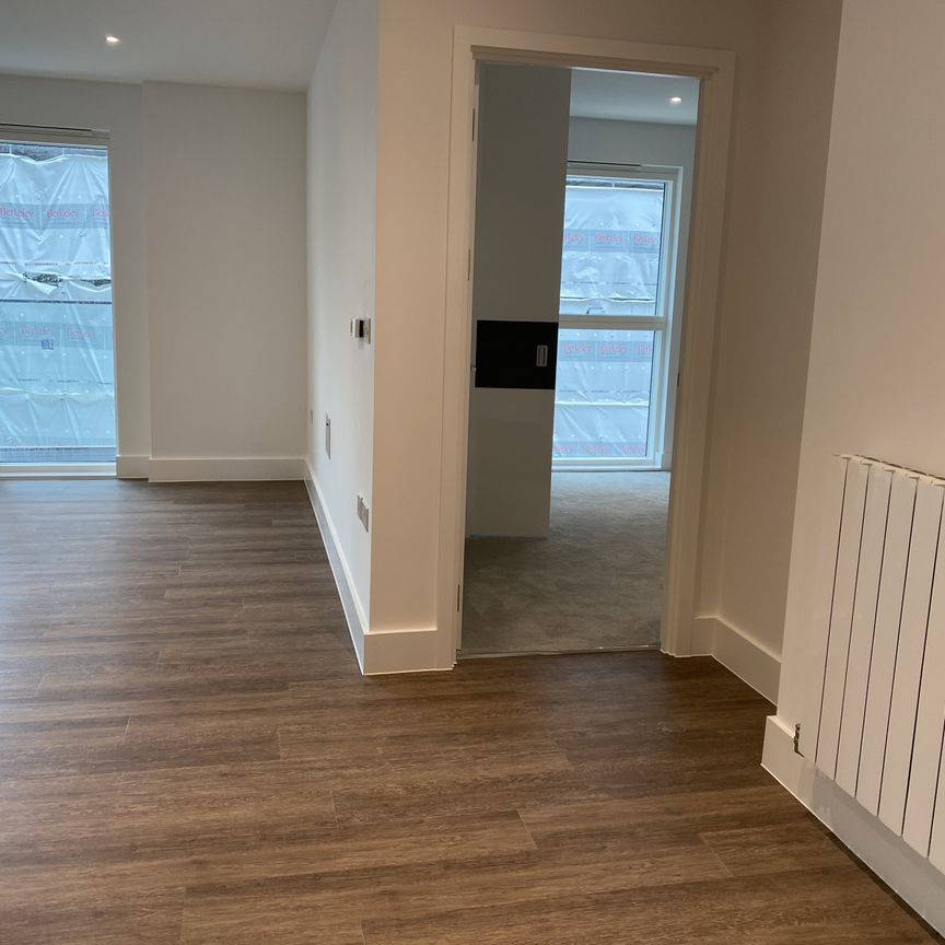 Larkin house, Kidbrook Village - Photo 1