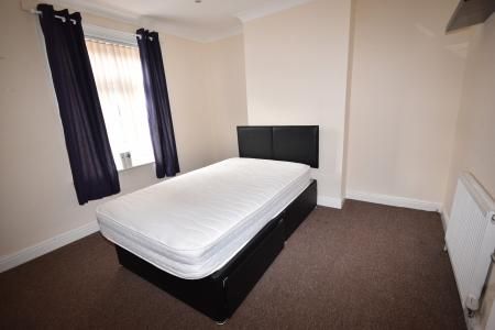 Castle Terrace Road, Sleaford, NG34 - Photo 2