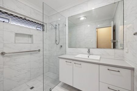 Family home. - Photo 5