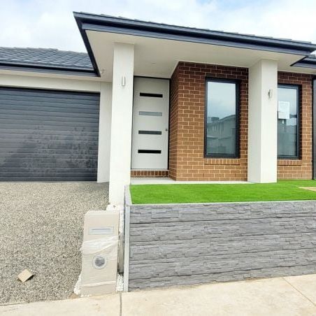 Newly Built Family Home In Clyde - Photo 1