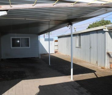 1 Artlett Avenue&comma; Port Augusta - Photo 6