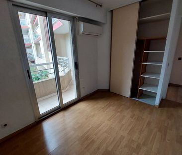 Bel appartement moderne à louer à Nice - Photo 2