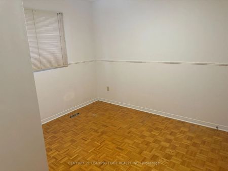 Condo Townhouse For Lease | E9116313 - Photo 4