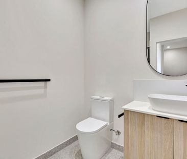 8 Angelina Terrace, Truganina VIC 3029 - Townhouse For Rent | Domain - Photo 3