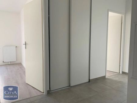 Appartement à louer 3 pièces 61.7m² - Photo 3