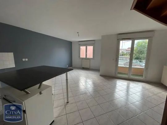 Appartement à louer 4 pièces 82.73m² - Photo 1
