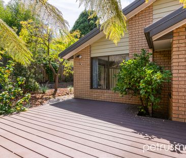Convenient Family Home - Photo 2