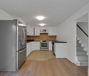 For Lease - 269 Moffat Street, Orillia, Ontario - Photo 3