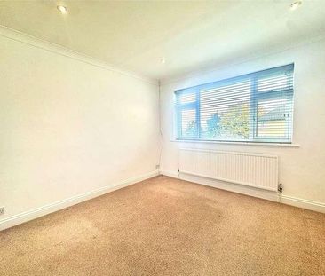 Sumner Road, Farnham, Surrey, GU9 - Photo 5