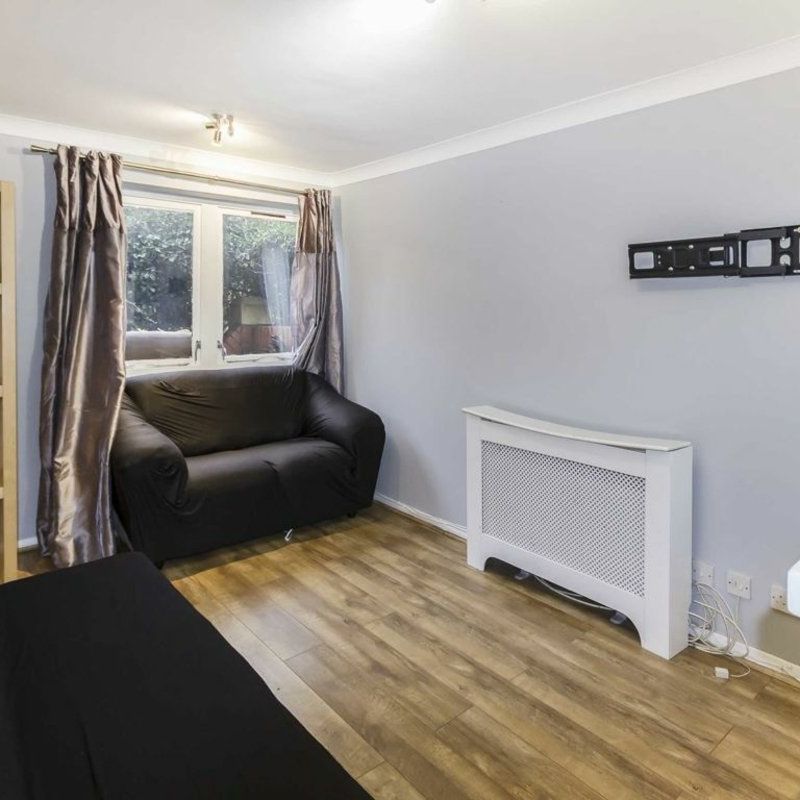 Bywater Place, SE16, London - Photo 1