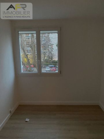 Location Appartement 4 pièces 61m² - Photo 4