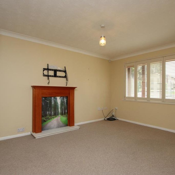 4 bedroom detached house to rent - Photo 1