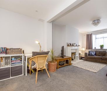 Broome Road, Hampton, TW12 - Photo 1
