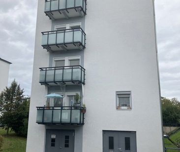 Sanierte 3 Zimmerwohnung mit Balkon und Tageslichtbad - Foto 1