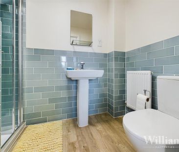 3 bedroom semi-detached house to rent - Photo 5