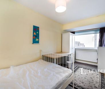 4 bedroom house to rent St. Thomass Street, Portsmouth, PO1 - Photo 4